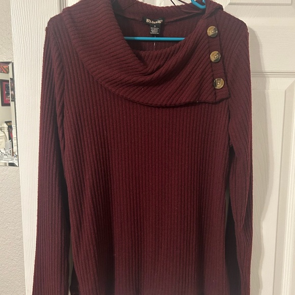 JM Collection Red Ribbed Sailor Collar Top - Picture 2 of 3